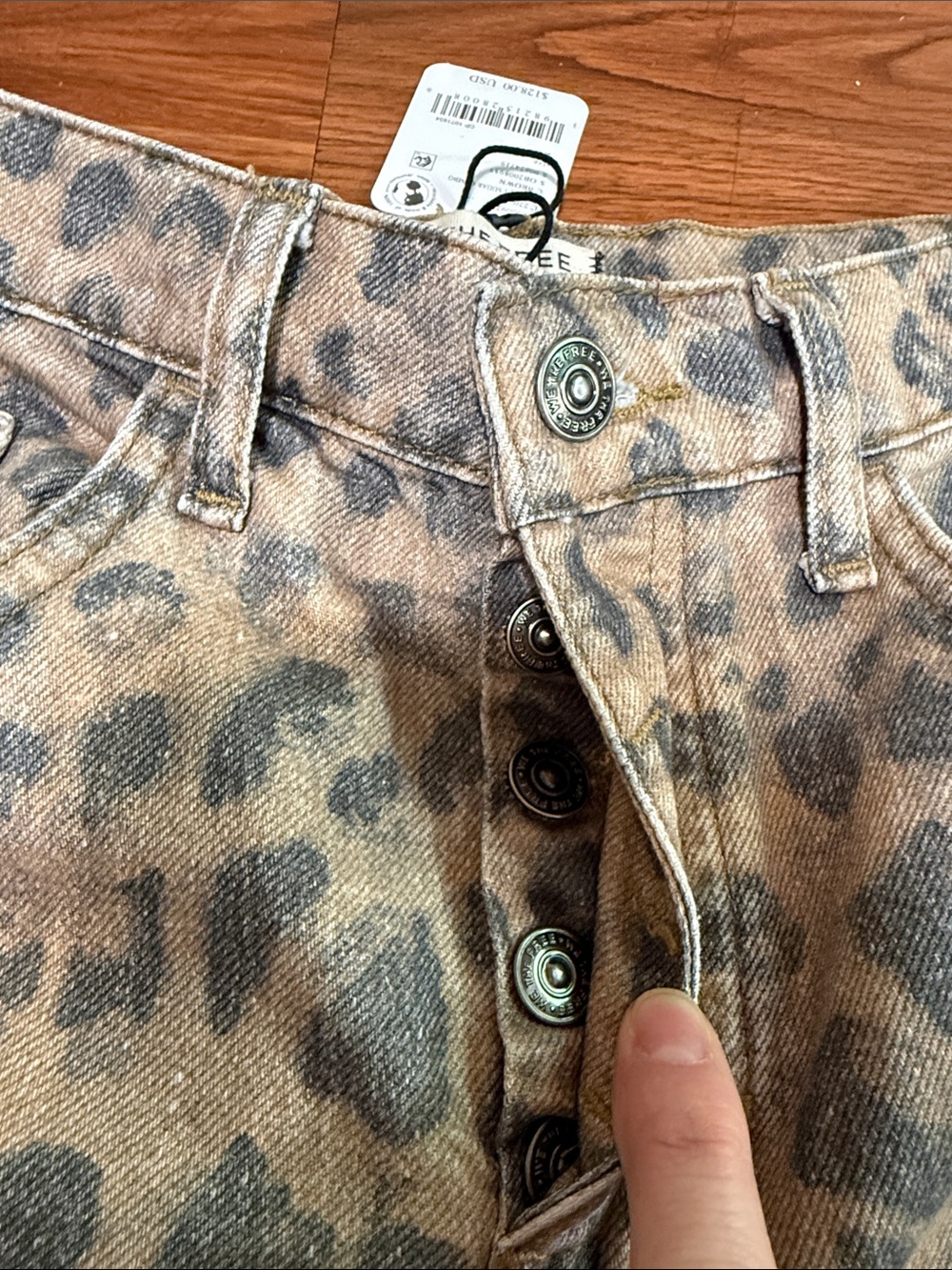 We The Free Good Luck Printed Barrel Jeans - Picture 10 of 13